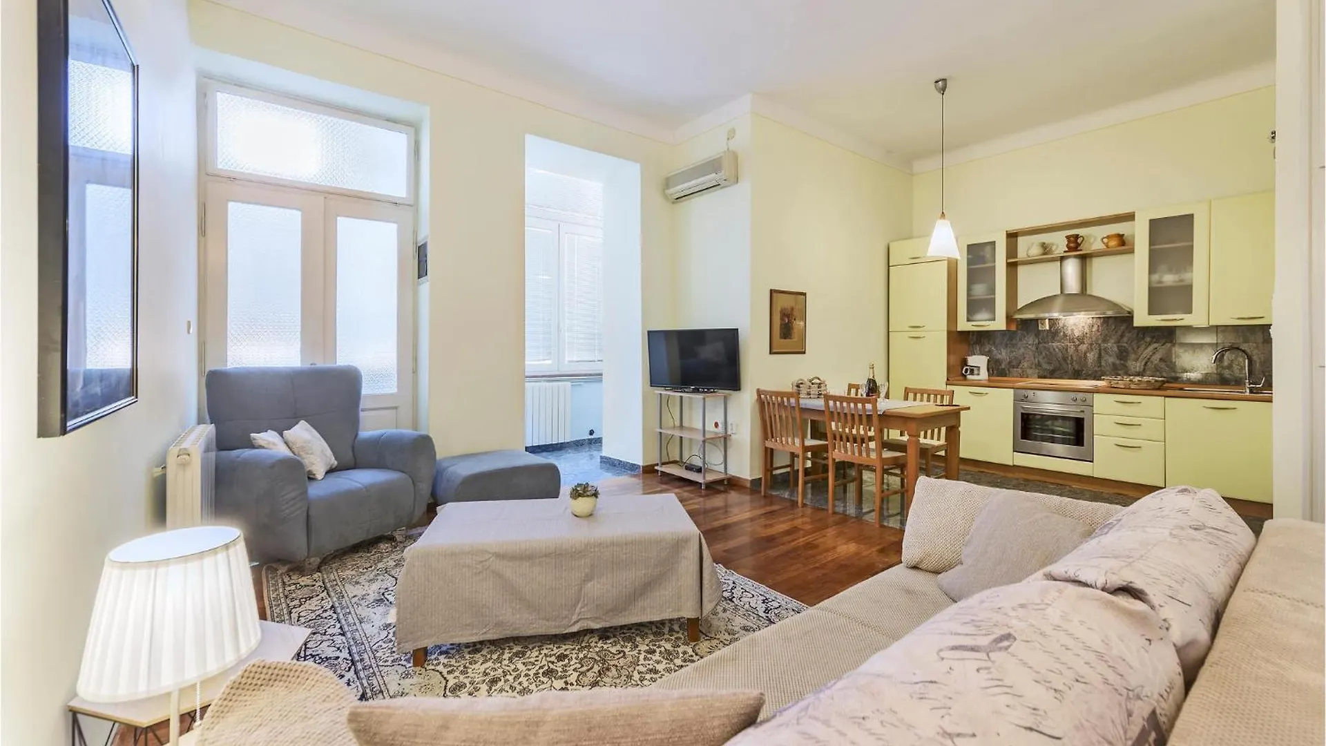 Lovely Apartment In Pula With Kitchen